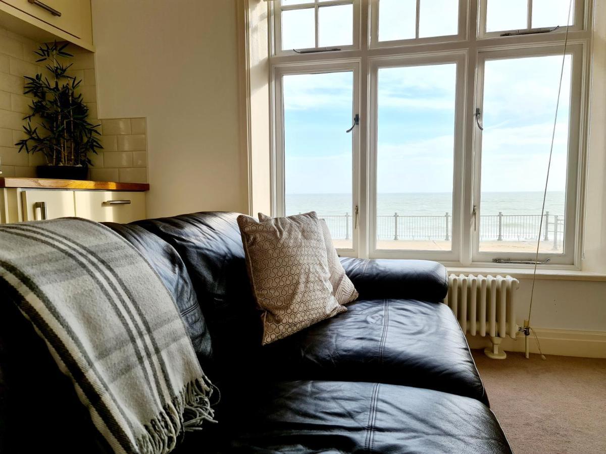 Vitamin Sea Beachfront Apartment Ramsgate - Sleeps 4 Exteriér fotografie